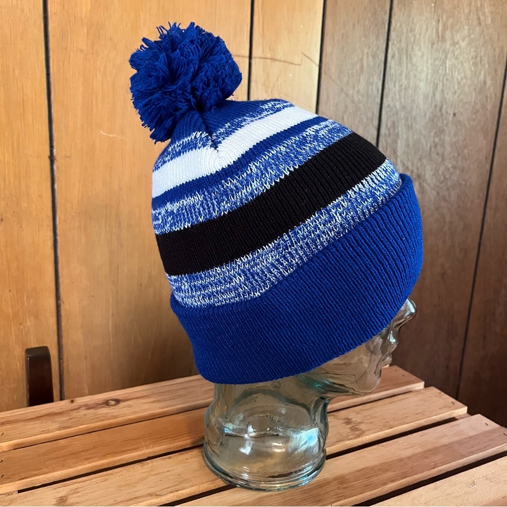 🏈🏉 Football themed Knit Hat w/ Pom Pom🏈🏉